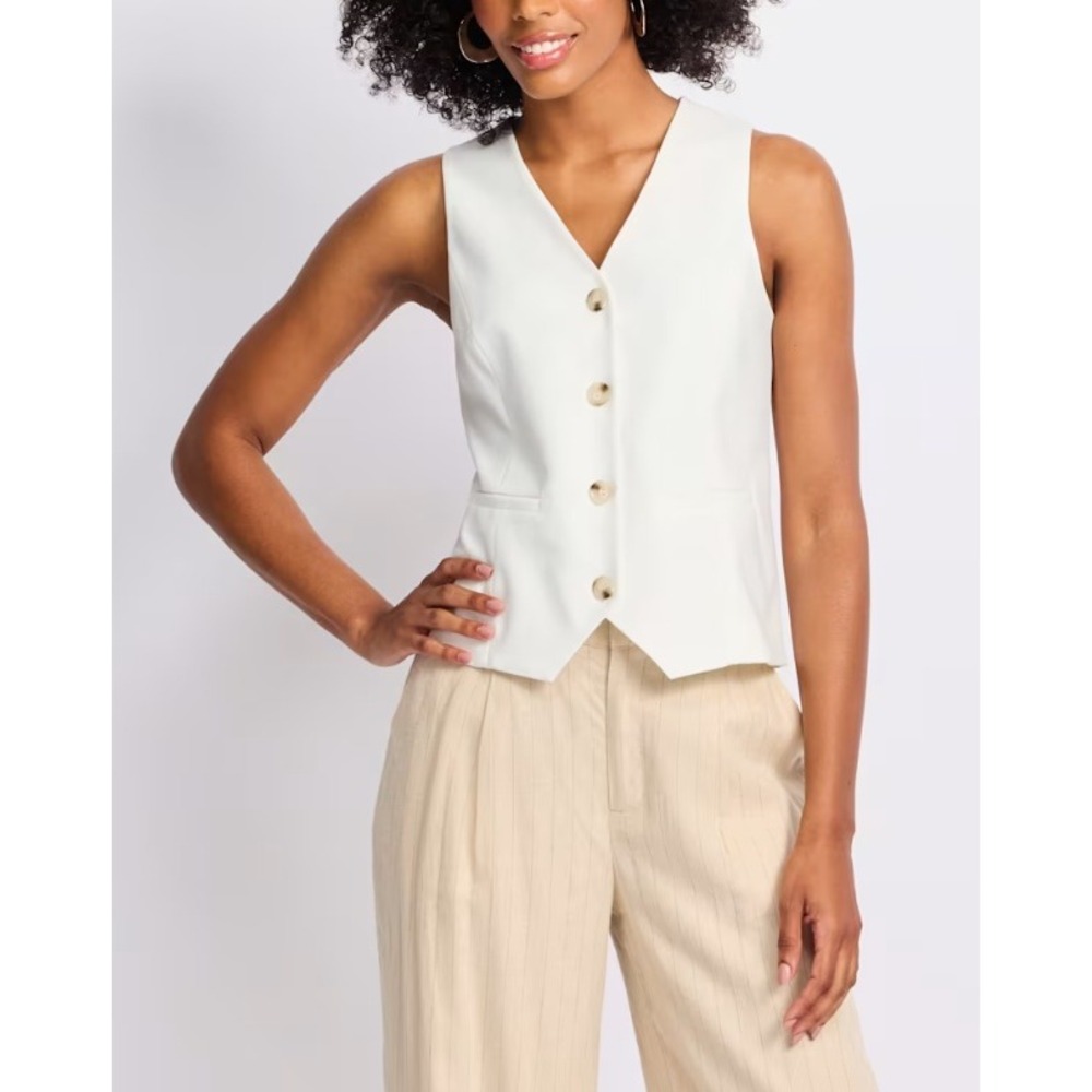Skies Are Blue Pilar Lightweight Button‎ Down Vest White XL